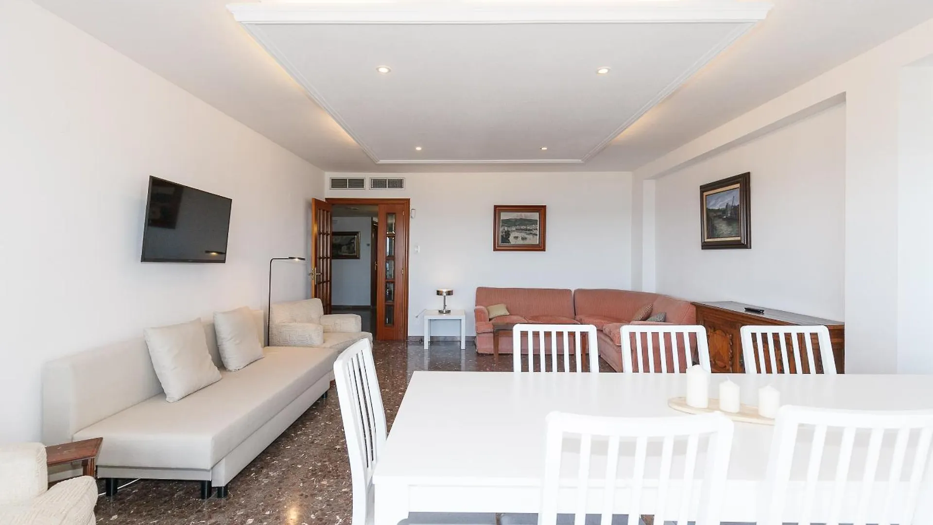 Uhc Anagabu Family Complex Apartment Salou