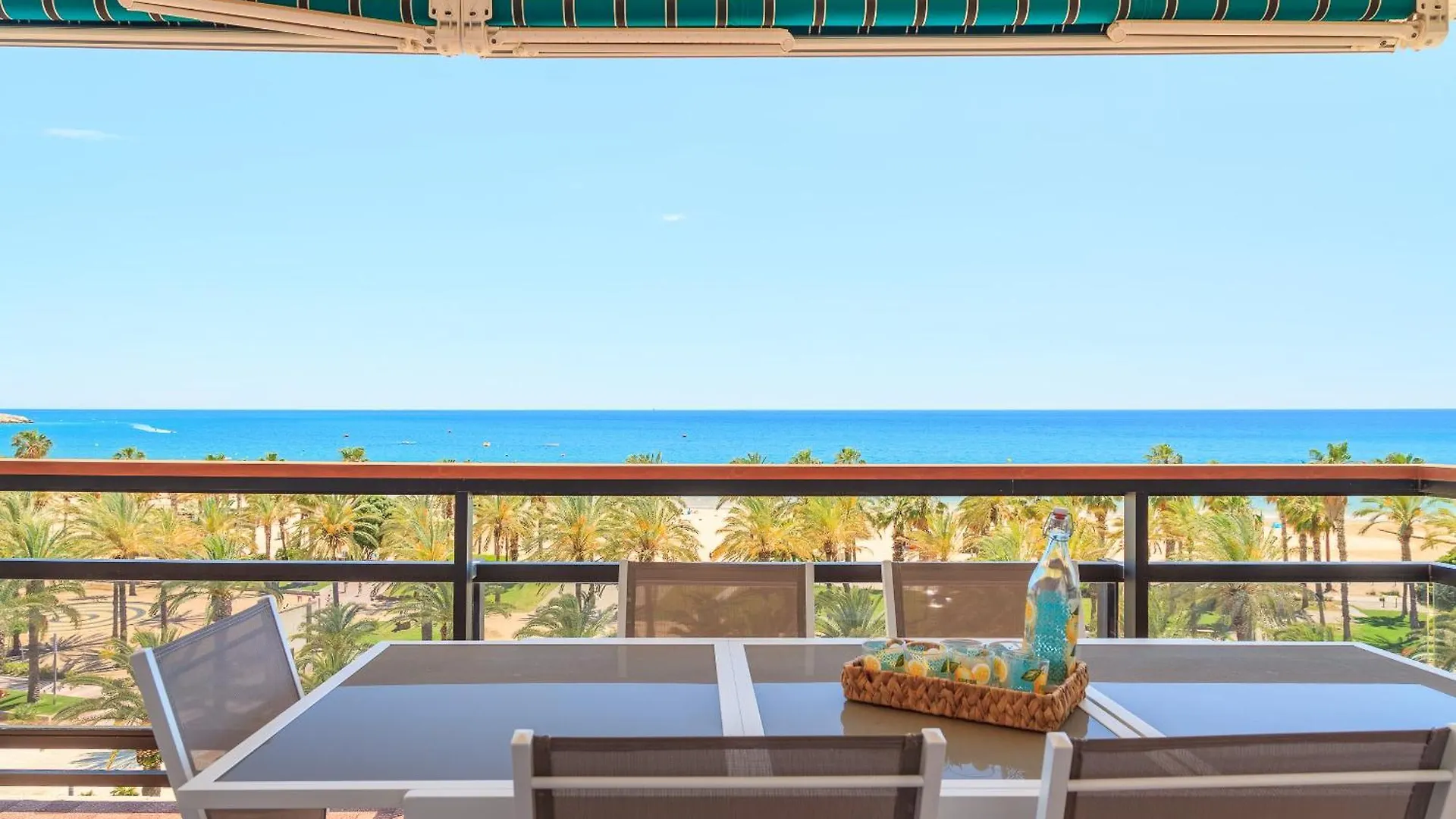 Uhc Anagabu Family Complex Apartment Salou