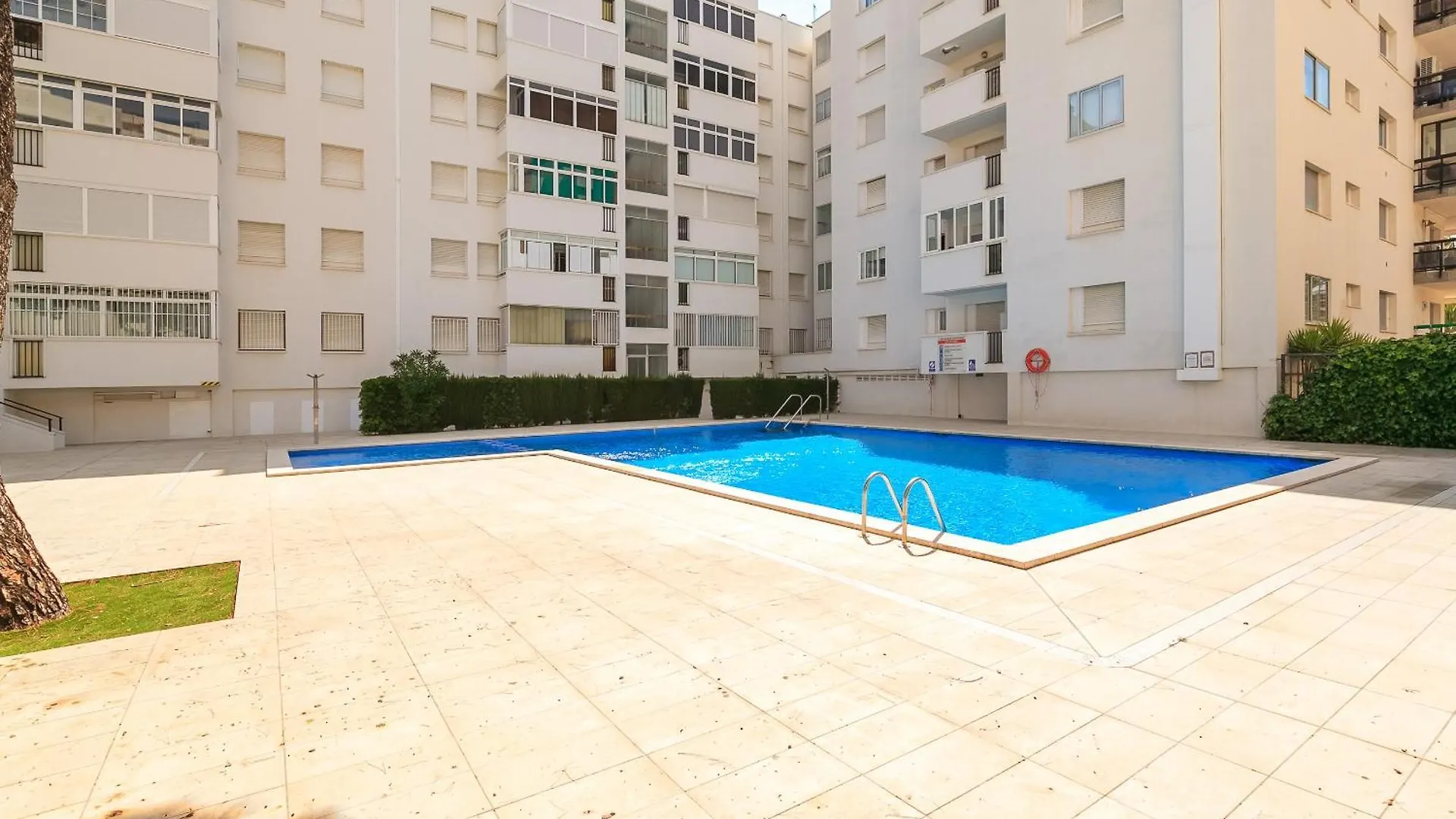 Uhc Anagabu Family Complex Apartment Salou 0*,