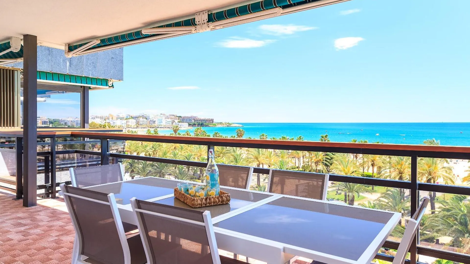 Uhc Anagabu Family Complex Apartment Salou