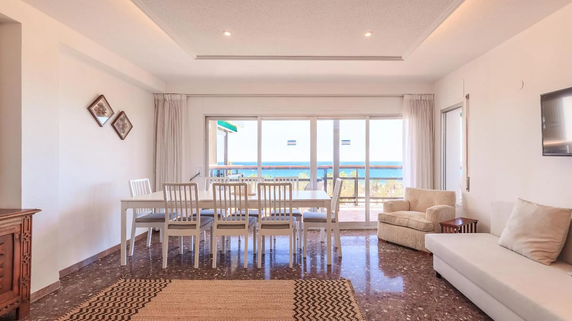 Uhc Anagabu Family Complex Apartment Salou