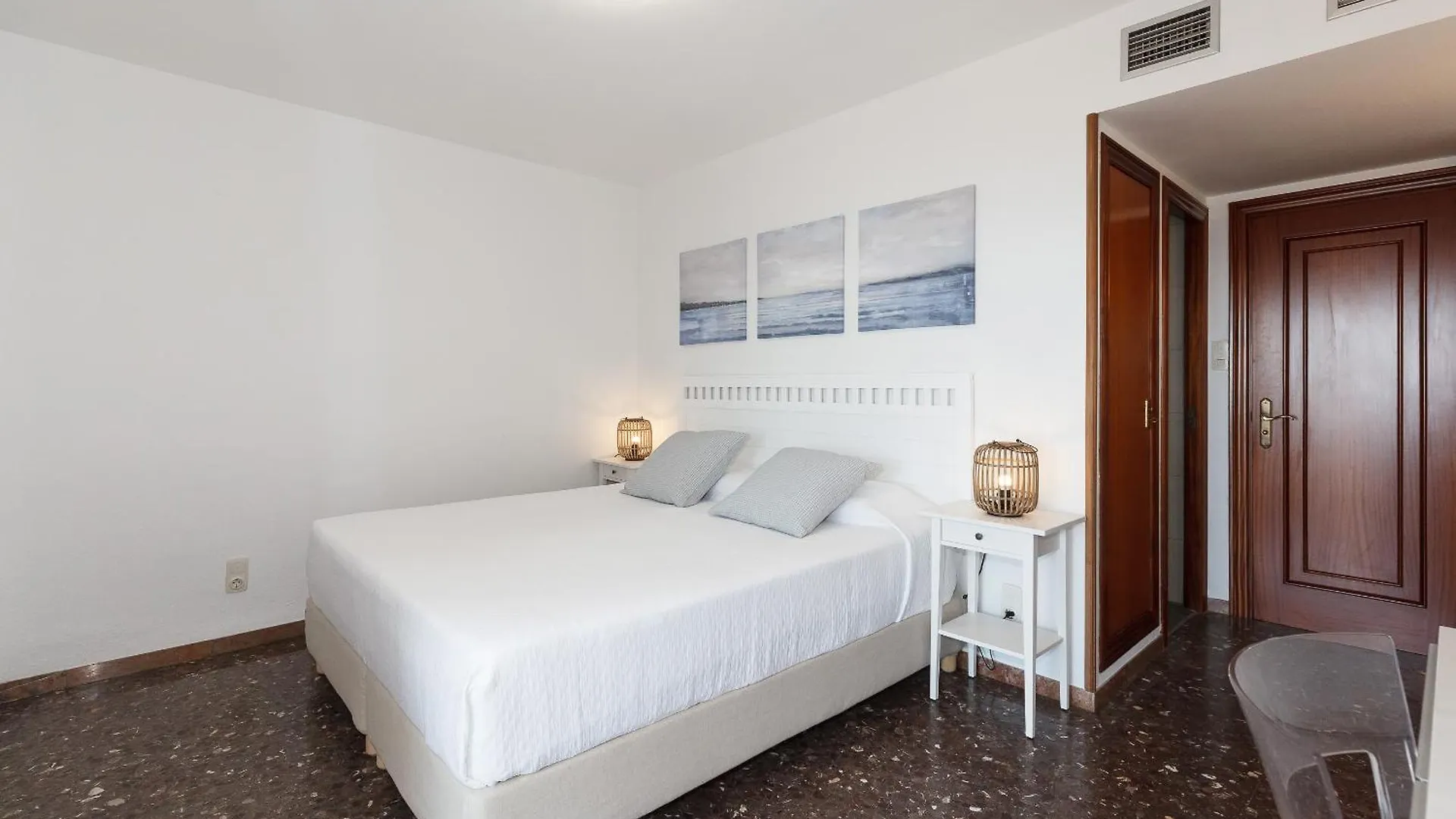 Uhc Anagabu Family Complex Apartment Salou Spain